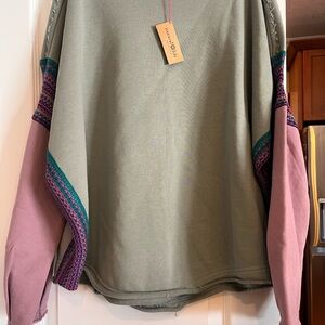 NATURAL LIFE Sage Green Crewneck Sweater with Mauve Sleeves